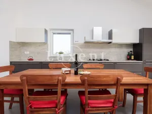 Prodej vily, Zadar, Chorvatsko, 280 m2