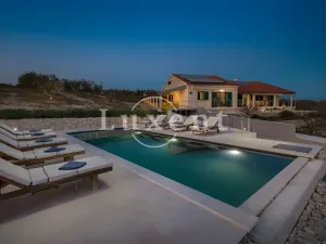 Prodej vily, Zadar, Chorvatsko, 280 m2