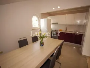 Prodej rodinného domu, Omiš, Chorvatsko, 533 m2