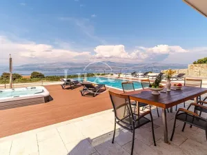 Prodej vily, Bol, Chorvatsko, 96 m2