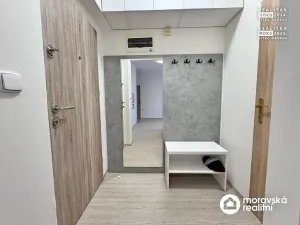 Pronájem bytu 2+kk, Neslovice, Školní, 38 m2