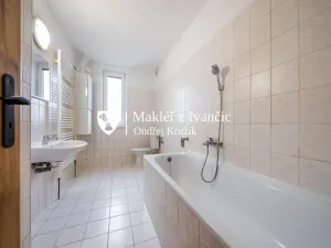 Pronájem bytu 1+kk, Dolní Kounice, Masarykovo náměstí, 35 m2