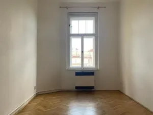 Pronájem bytu 2+kk, Praha - Nusle, Slavojova, 37 m2