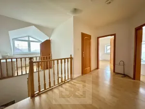 Pronájem rodinného domu, Česká, 200 m2