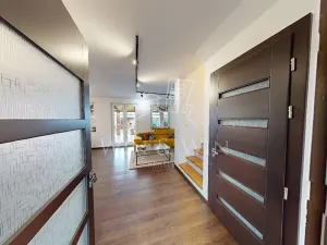 Prodej rodinného domu, Postřižín, 106 m2