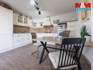 Prodej rodinného domu, Pluhův Žďár, 300 m2