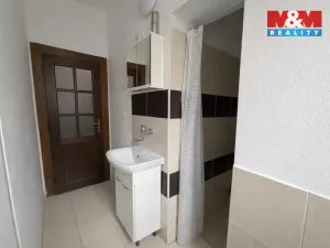 Pronájem bytu 1+kk, Louny, Palackého, 36 m2