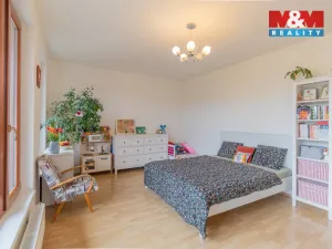 Pronájem bytu 2+kk, Čelákovice, náměstí 5. května, 60 m2