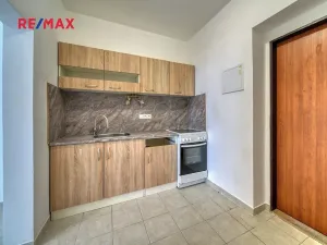 Pronájem bytu 1+kk, Poděbrady, Za Mlékárnou, 30 m2