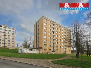 Prodej bytu 4+1, Rovná, 80 m2
