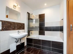 Prodej bytu 2+1, Mníšek pod Brdy, 5. května, 60 m2