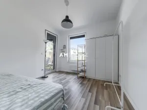 Pronájem bytu 3+kk, Praha - Strašnice, Zvěřinova, 70 m2