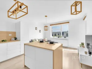 Prodej bytu 2+kk, Praha - Uhříněves, Oty Bubeníčka, 45 m2