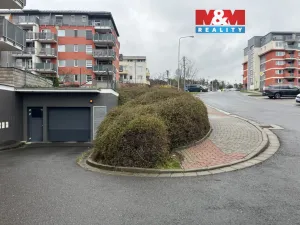 Pronájem garážového stání, Zlín, Zelinova, 14 m2