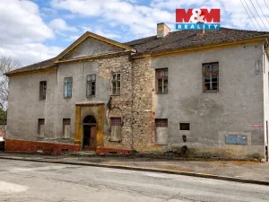 Prodej rodinného domu, Štěkeň, U Zámku, 1624 m2