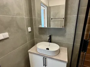 Pronájem bytu 3+1, Praha - Troja, Krynická, 72 m2