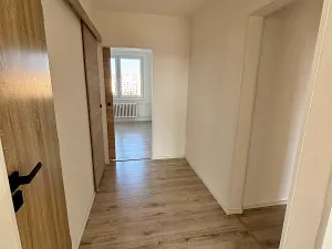 Pronájem bytu 3+1, Praha - Troja, Krynická, 72 m2