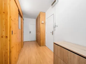 Prodej bytu 3+1, Praha - Prosek, Bohušovická, 55 m2