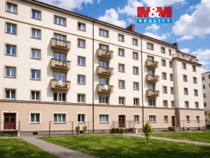 Pronájem bytu 1+1, Pardubice, Sukova třída, 40 m2