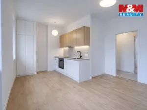 Prodej bytu 3+1, Sytno, 70 m2