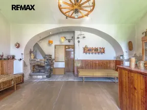 Prodej rodinného domu, Dobrovice, 180 m2