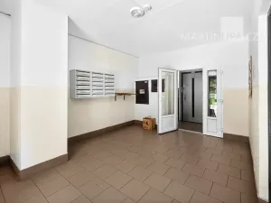 Pronájem bytu 2+1, Praha - Hostivař, Horolezecká, 52 m2