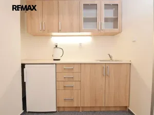 Pronájem kanceláře, Nymburk, Náměstí Přemyslovců, 12 m2