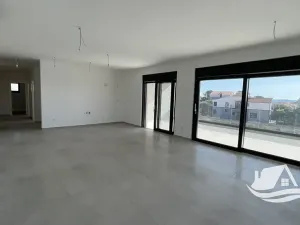 Prodej bytu 4+kk, Tribunj, Chorvatsko, 105 m2
