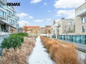 Pronájem bytu 1+kk, Praha - Smíchov, Kobrova, 43 m2