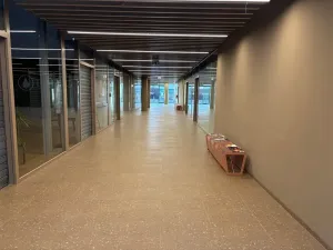 Pronájem obchodního prostoru, Praha - Holešovice, V háji, 130 m2