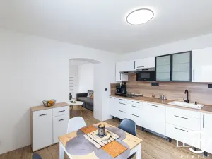 Prodej bytu 2+1, Příkazy, 56 m2