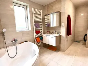 Prodej bytu 4+kk, Karlovy Vary, Spálená, 120 m2