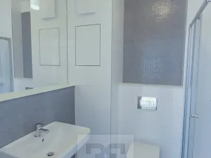 Pronájem bytu 1+kk, Praha - Libeň, Novovysočanská, 26 m2