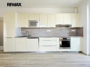 Pronájem bytu 2+kk, Plzeň, Vysoká, 53 m2