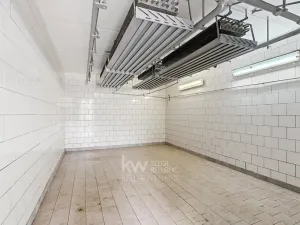 Prodej obchodního prostoru, Milíkov, 420 m2