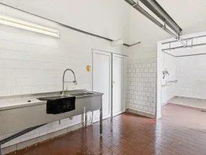 Prodej obchodního prostoru, Milíkov, 420 m2