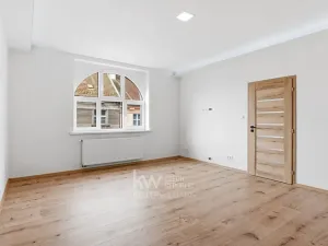 Prodej bytu 2+1, Cheb, Na Hradčanech, 82 m2