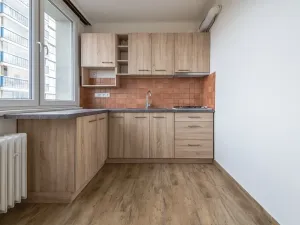 Prodej bytu 3+1, Kolín, Na Magistrále, 77 m2