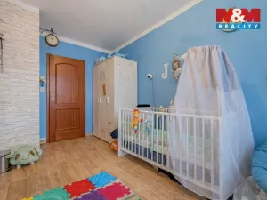 Prodej bytu 4+1, Litoměřice - Pokratice, Ladova, 77 m2