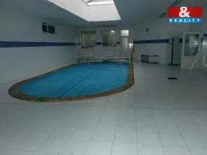 Pronájem bytu 1+kk, Praha, Ve žlíbku, 43 m2