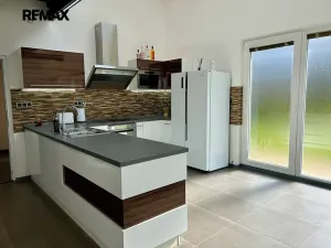 Pronájem rodinného domu, Pětihosty, 200 m2