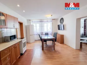Prodej bytu 3+1, Volary, Náměstí, 96 m2