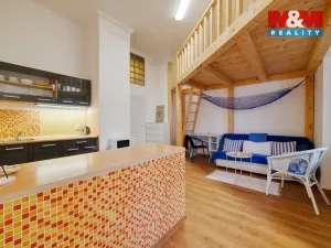 Prodej bytu 2+kk, Karlovy Vary, Krále Jiřího, 60 m2