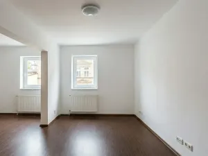Pronájem bytu 1+kk, Děčín, Teplická, 29 m2