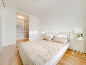 Pronájem bytu 2+kk, Praha - Strašnice, Zvěřinova, 50 m2