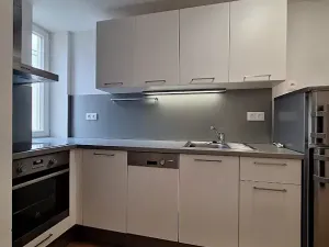 Pronájem bytu 2+1, Praha - Smíchov, Podbělohorská, 41 m2