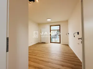 Pronájem bytu 1+kk, Praha - Liboc, Jenečská, 27 m2