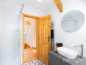 Prodej rodinného domu, Holenice, 159 m2