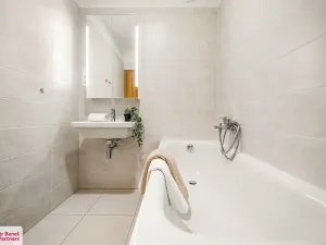 Prodej bytu 3+kk, Milovice, Zátopkova, 108 m2