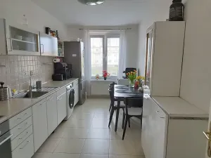 Pronájem bytu 2+1, Praha - Vinohrady, Nad olšinami, 62 m2